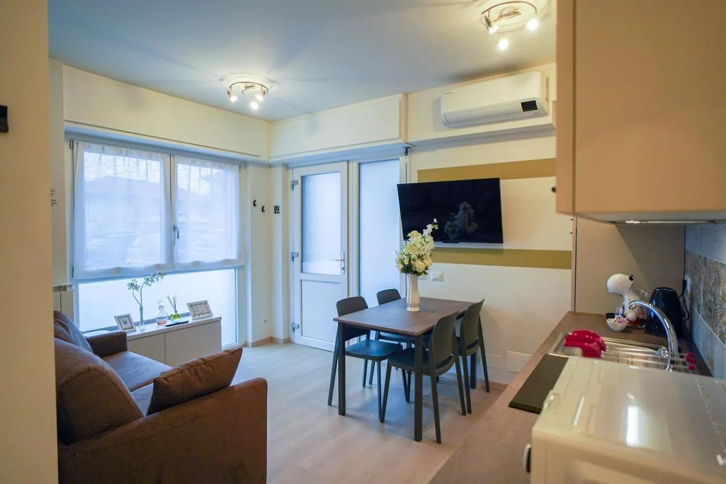 Gelsomino Suite Leonardo Academy, Mxp & Laghi Sesto Calende Apartment
