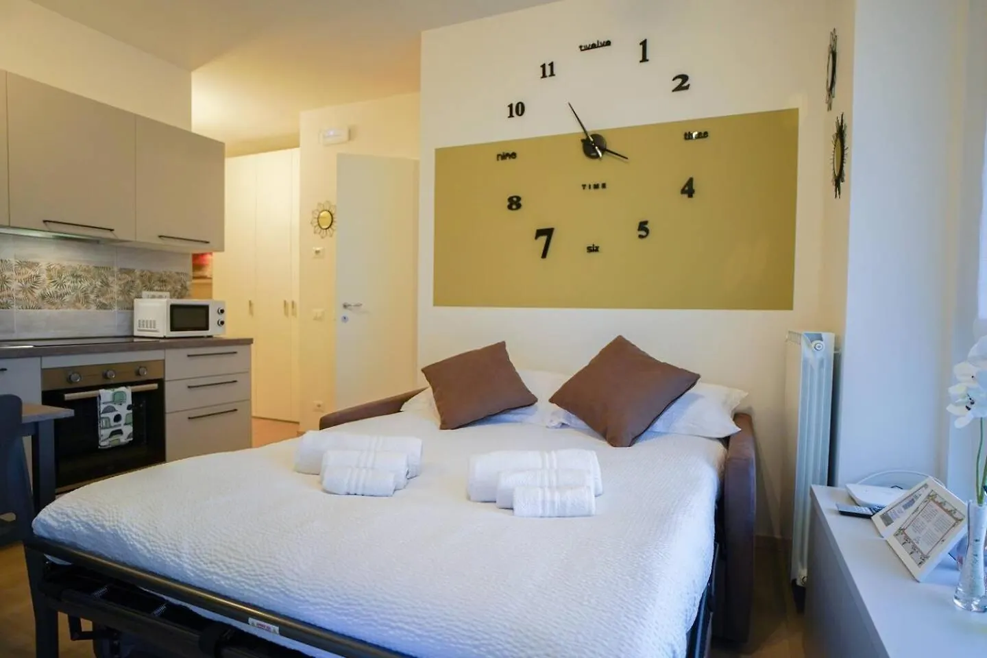 Gelsomino Suite Leonardo Academy, Mxp & Laghi Sesto Calende Apartment