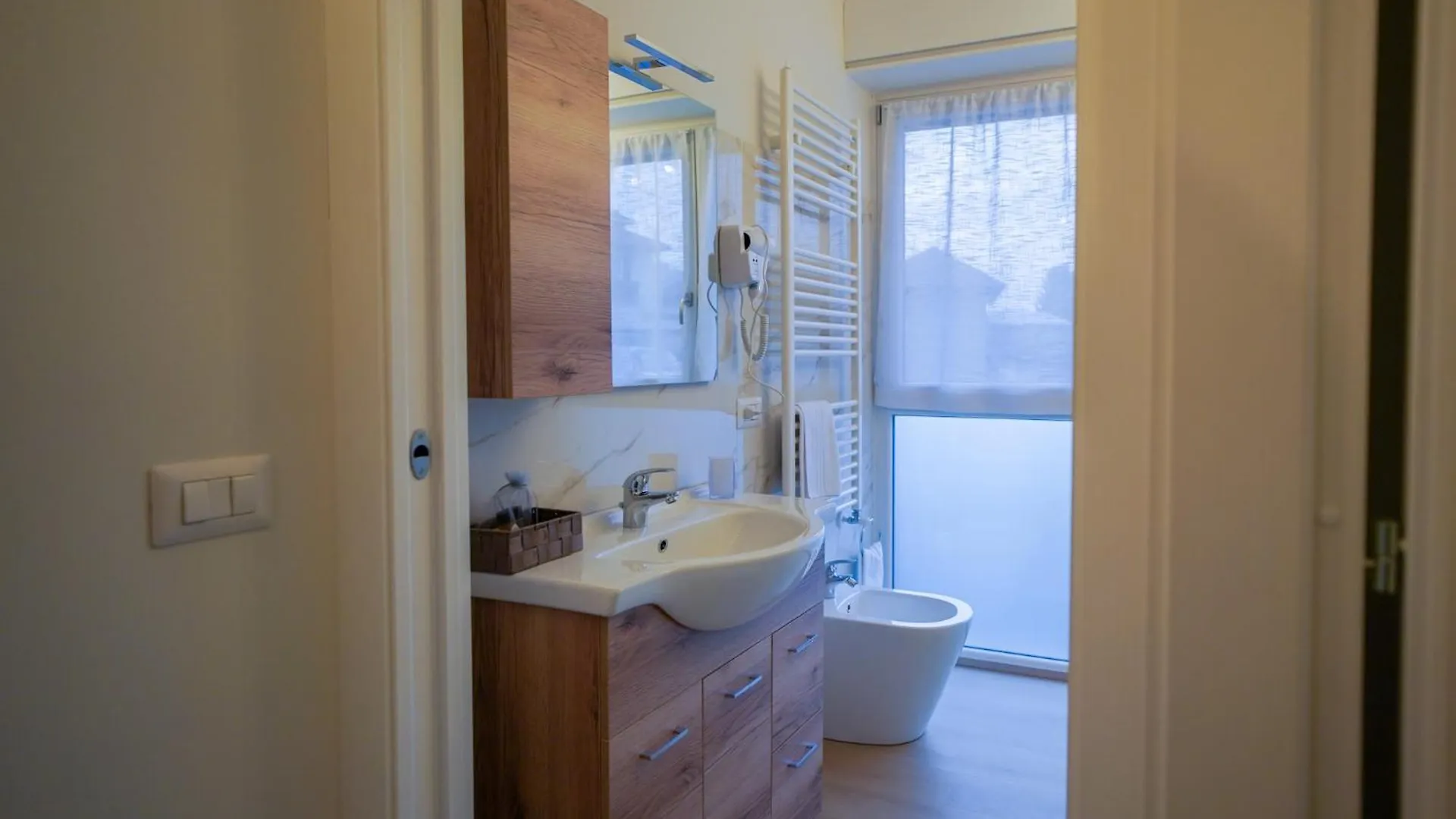 Apartment Gelsomino Suite Leonardo Academy, Mxp & Laghi Sesto Calende